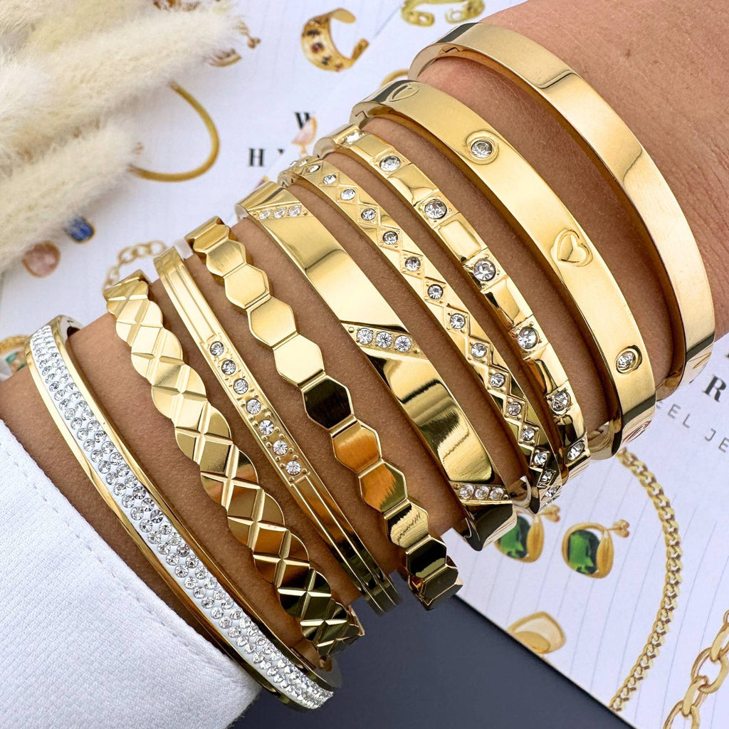 Cubic zirconia bangle bracelet