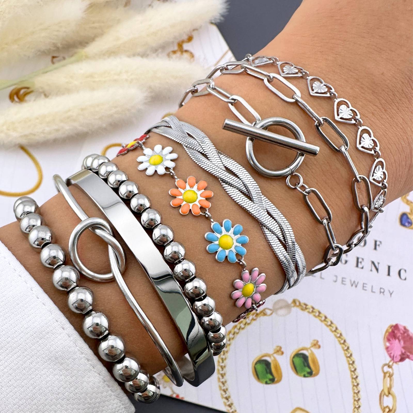 Flowers bracelet