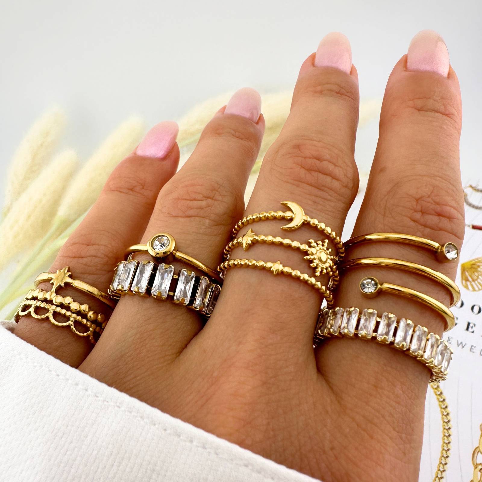Dainty 18K gold plated finger ring