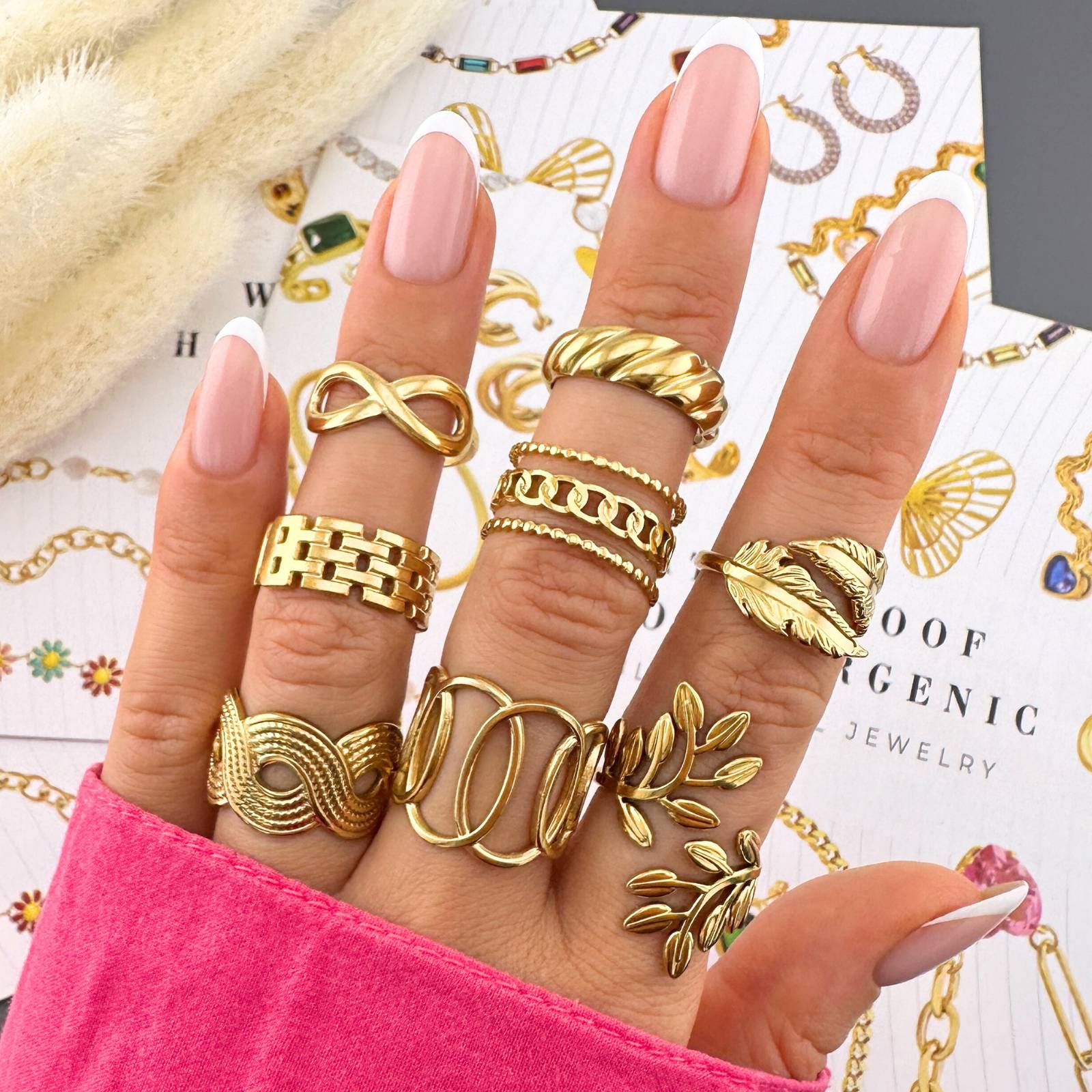 Leafs finger ring