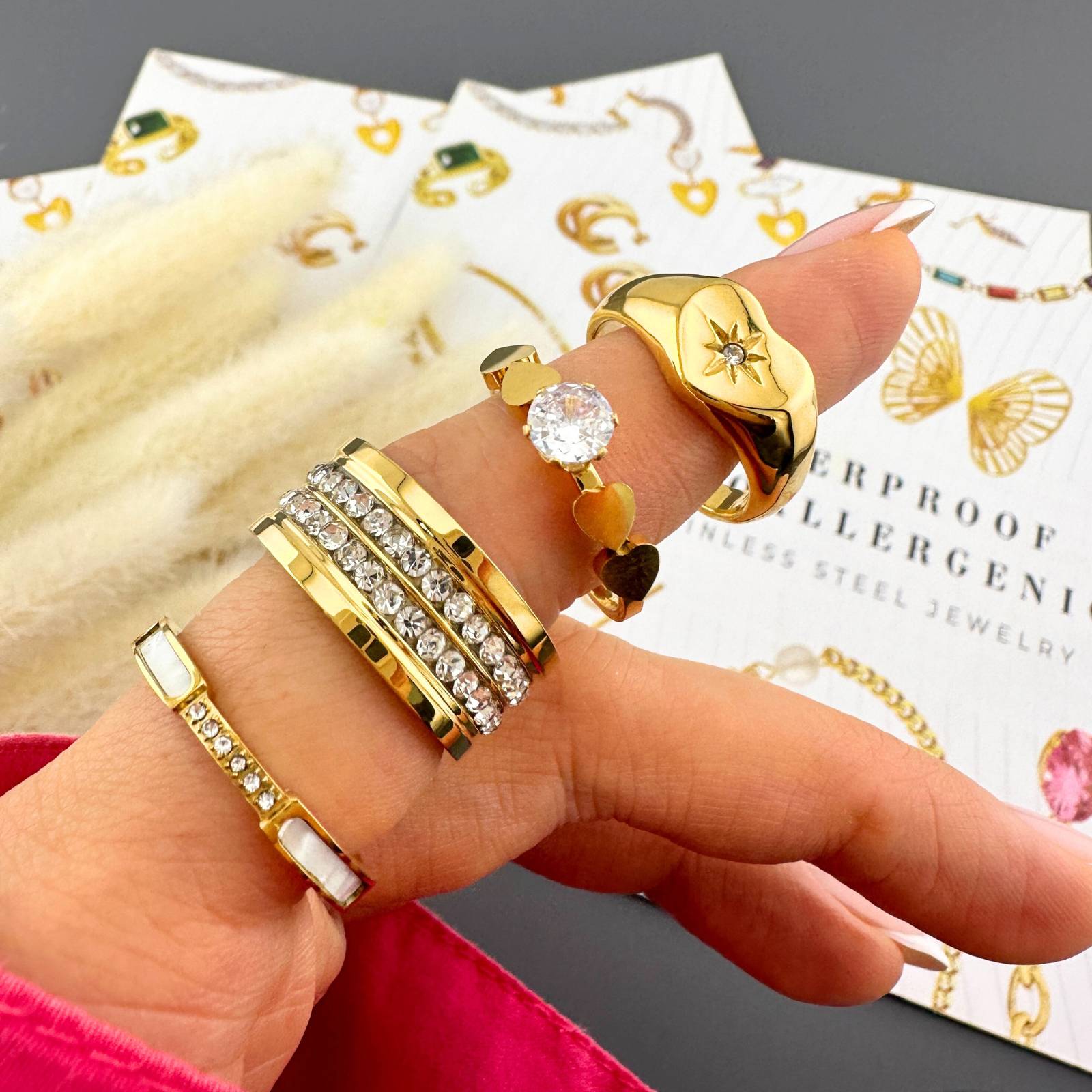 Cubic zirconia Heart finger