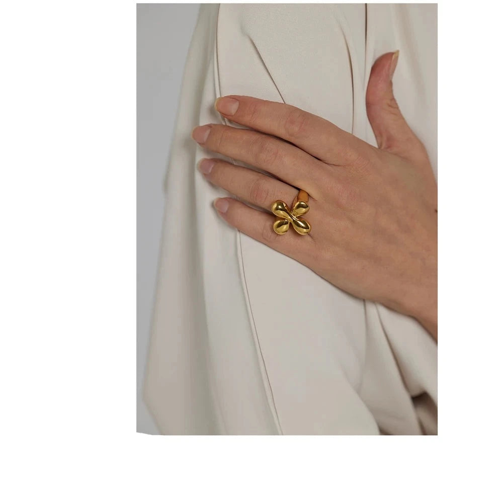 18K Metallic Texture Statement Ring