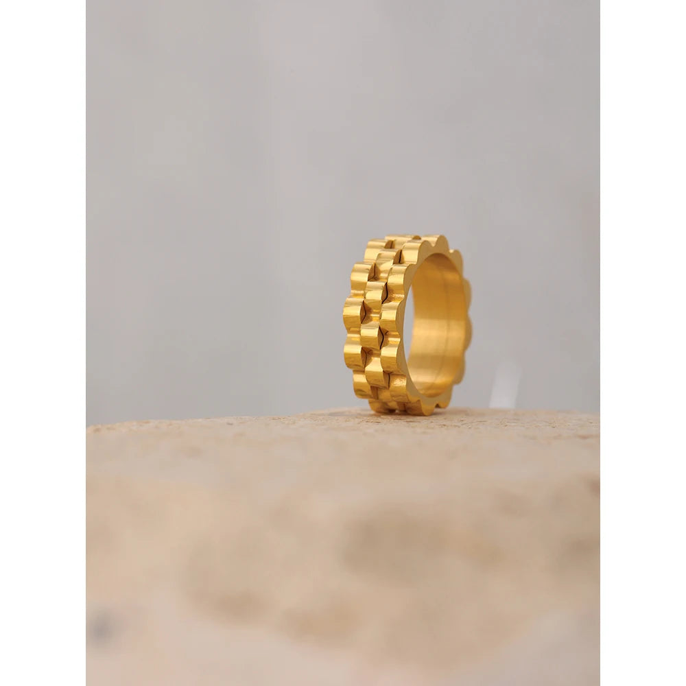 Chic Golden Metal Texture Women's Ring