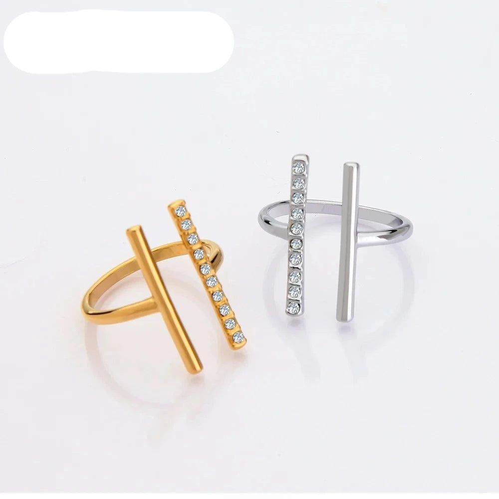 Parallel Lines Midi Crystal Gold Knuckle Ring