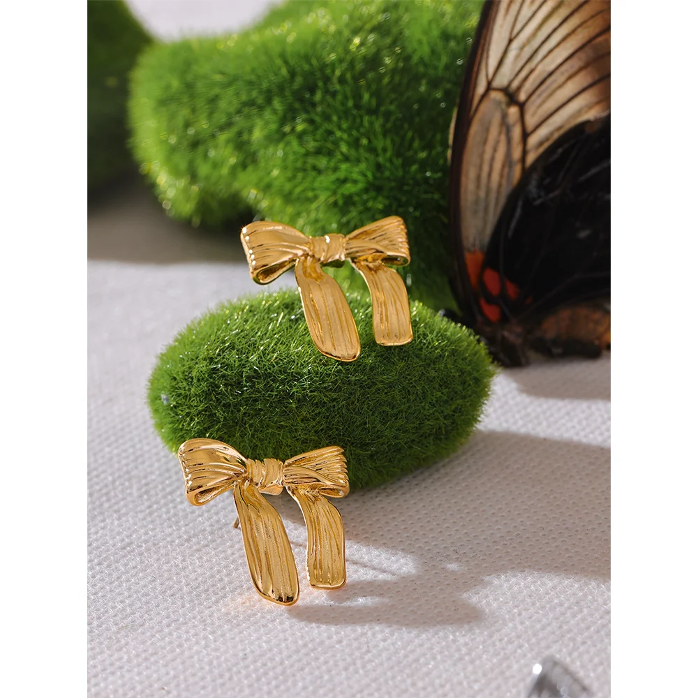 Chic Bowknot Stud Earrings
