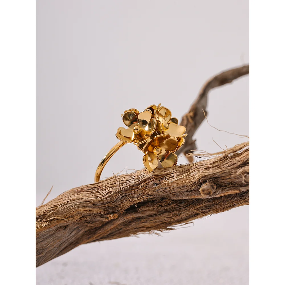 Golden Flower Adjustable Ring - Rust-Proof Daily Jewelry