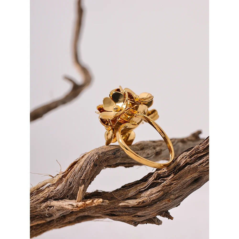 Golden Flower Adjustable Ring - Rust-Proof Daily Jewelry