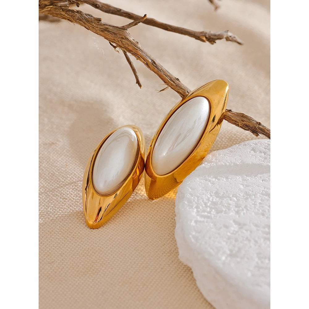 Exclusive Golden Pearl Oval Stud Earrings