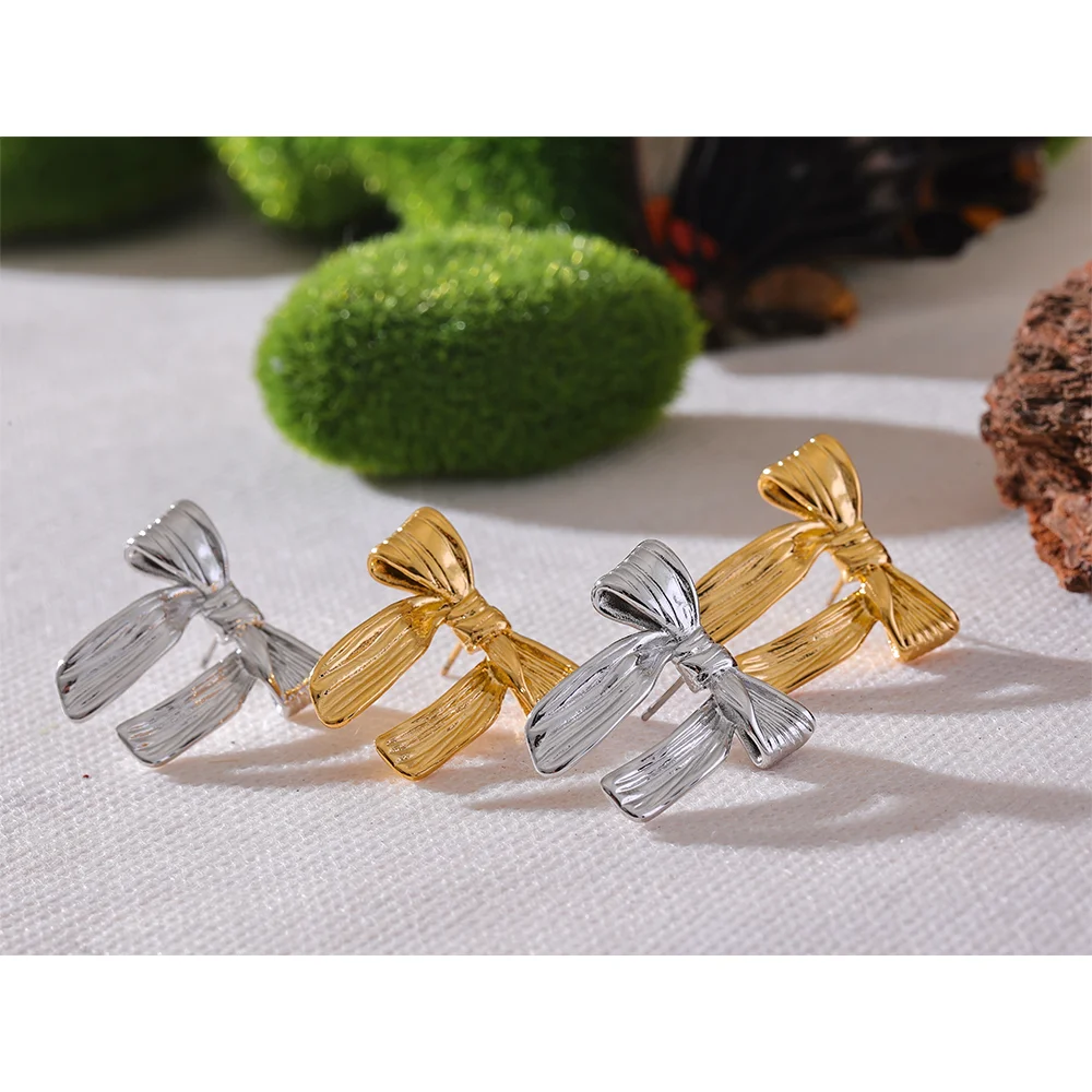 Chic Bowknot Stud Earrings